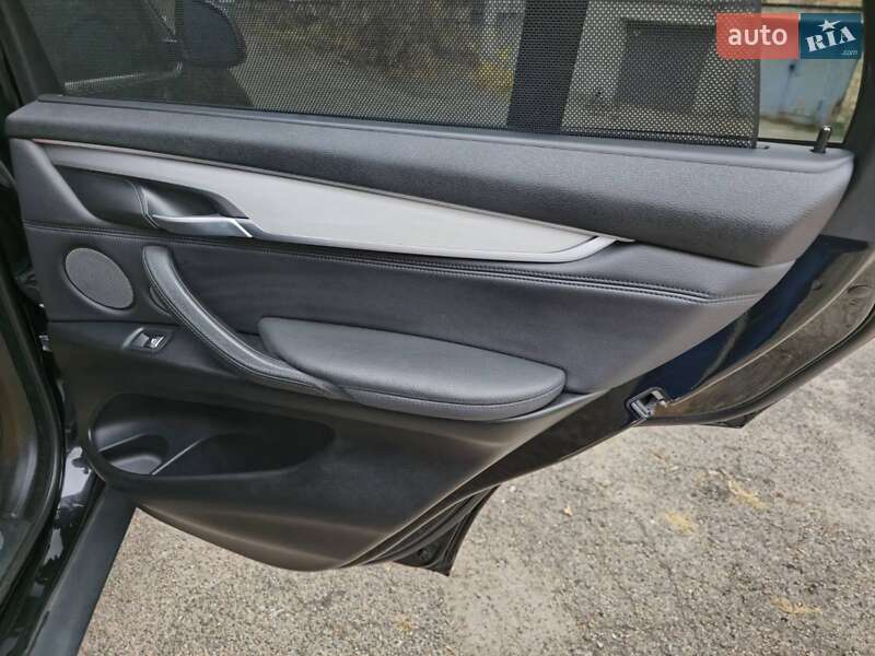 Внедорожник / Кроссовер BMW X5 2016 в Киеве