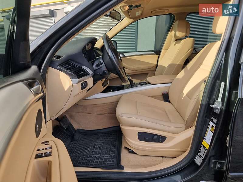 Позашляховик / Кросовер BMW X5 2012 в Хмельницькому