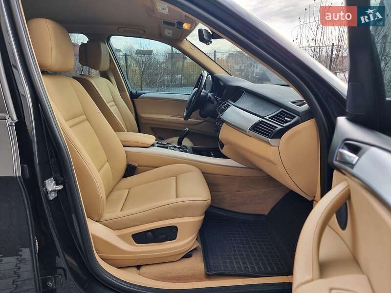 Позашляховик / Кросовер BMW X5 2012 в Хмельницькому