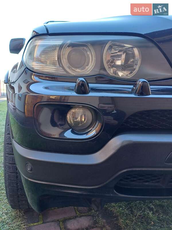 Позашляховик / Кросовер BMW X5 2005 в Чернівцях