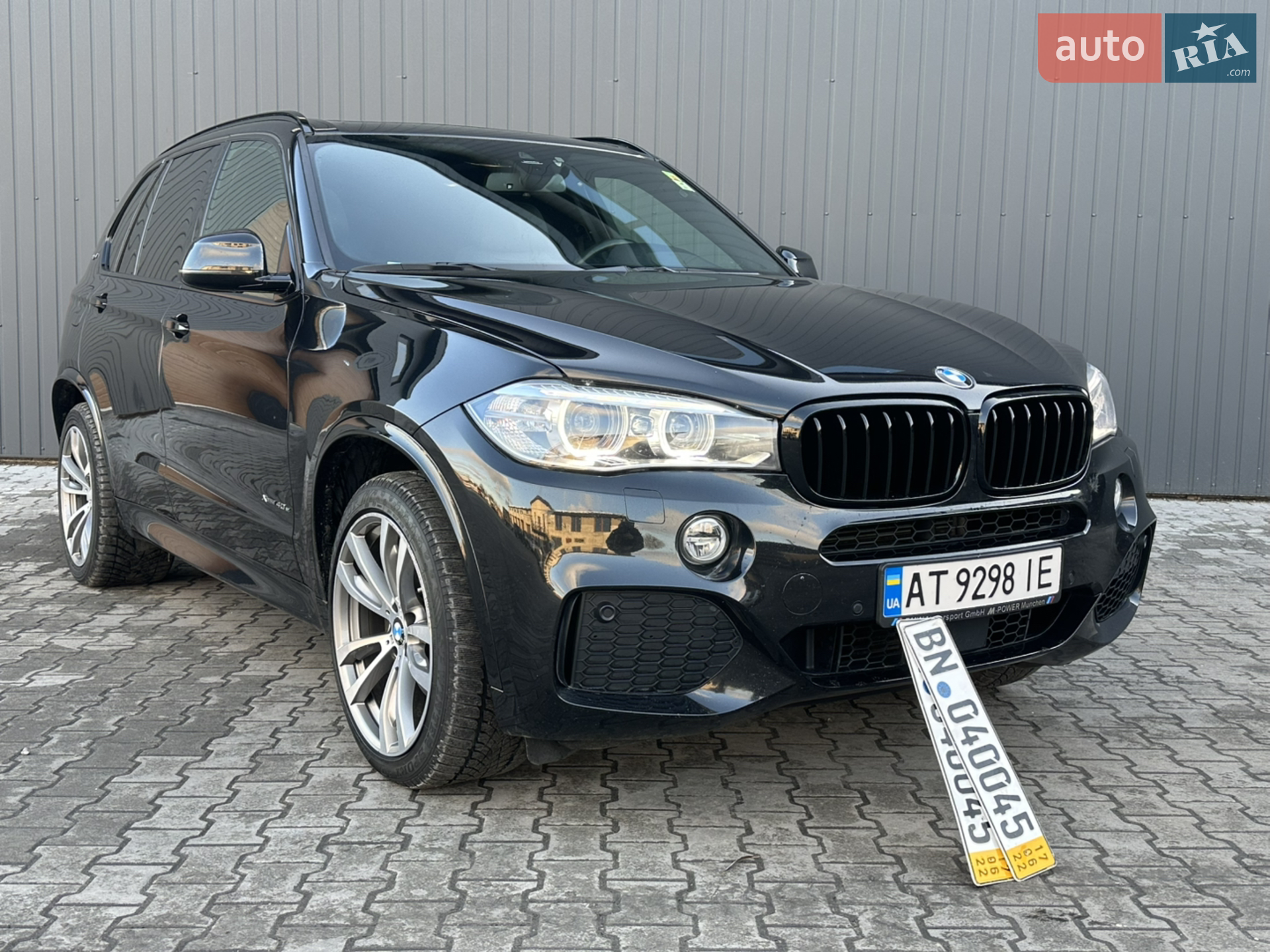 2017 BMW X5 - фото 1