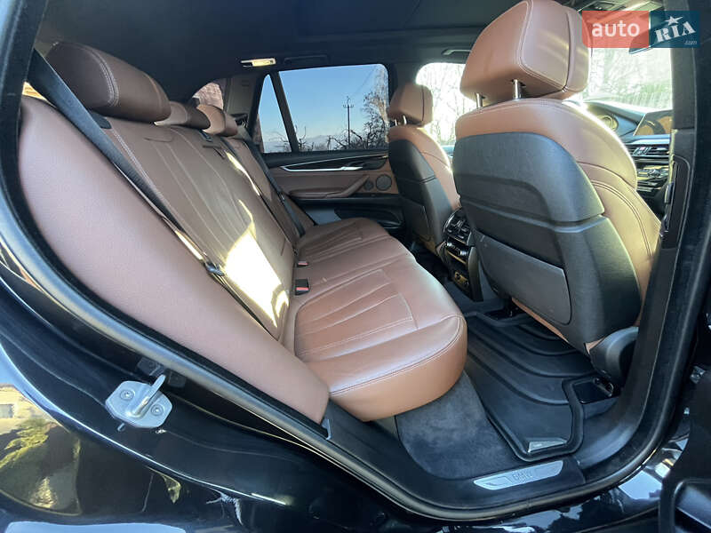 Внедорожник / Кроссовер BMW X5 2017 в Черновцах
