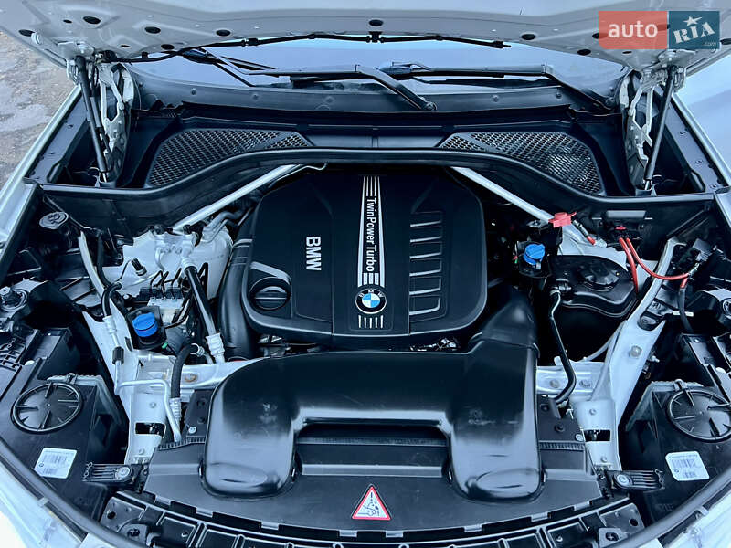 Позашляховик / Кросовер BMW X5 2014 в Києві