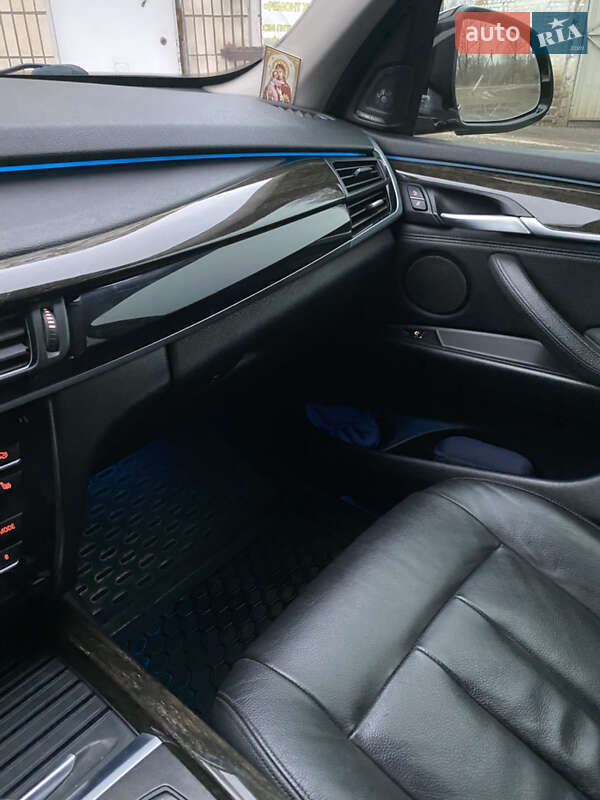 Внедорожник / Кроссовер BMW X5 2015 в Сумах