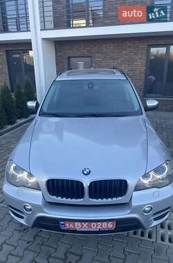 Внедорожник / Кроссовер BMW X5 2012 в Черновцах