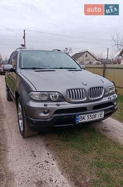 Позашляховик / Кросовер BMW X5 2004 в Рівному