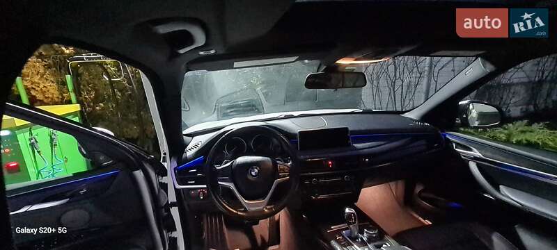 Внедорожник / Кроссовер BMW X5 2017 в Киеве