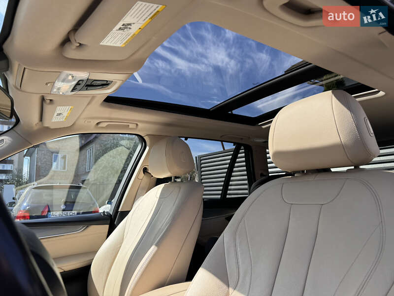 Позашляховик / Кросовер BMW X5 2015 в Луцьку