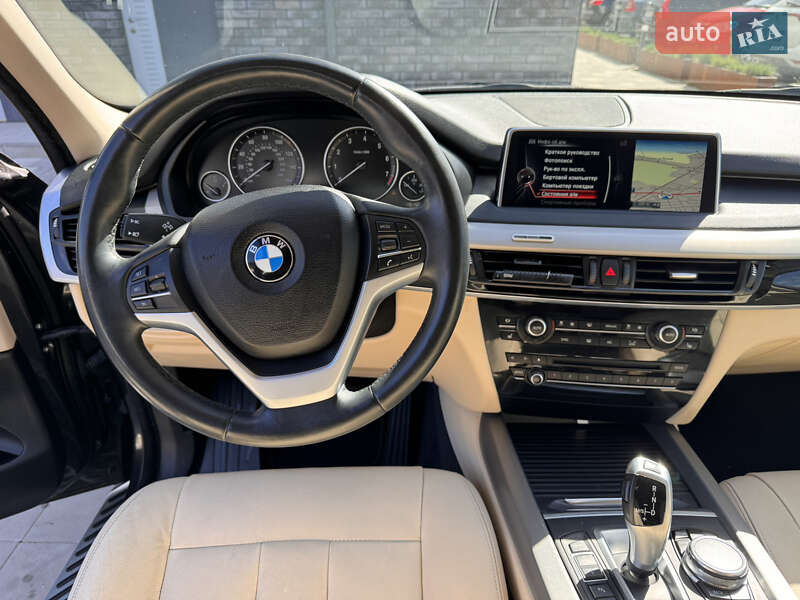 Позашляховик / Кросовер BMW X5 2015 в Луцьку