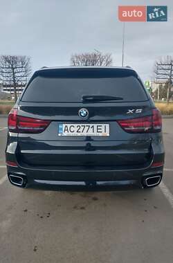 Позашляховик / Кросовер BMW X5 2015 в Луцьку