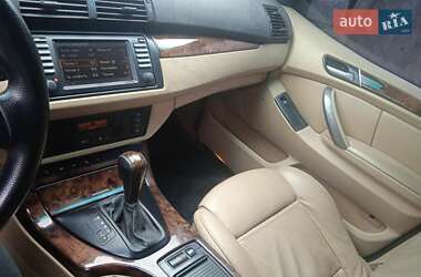 Внедорожник / Кроссовер BMW X5 2005 в 
