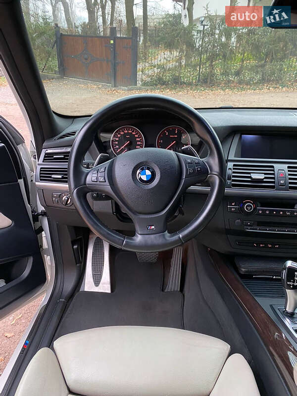 Позашляховик / Кросовер BMW X5 2011 в Києві