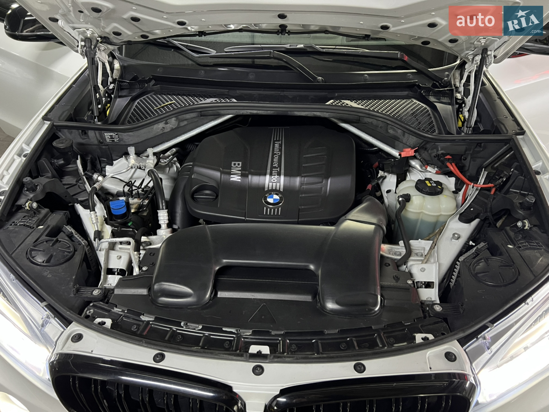 2016 BMW X5 - мініатюра 9