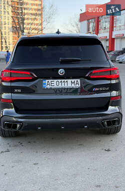 Позашляховик / Кросовер BMW X5 2022 в 
