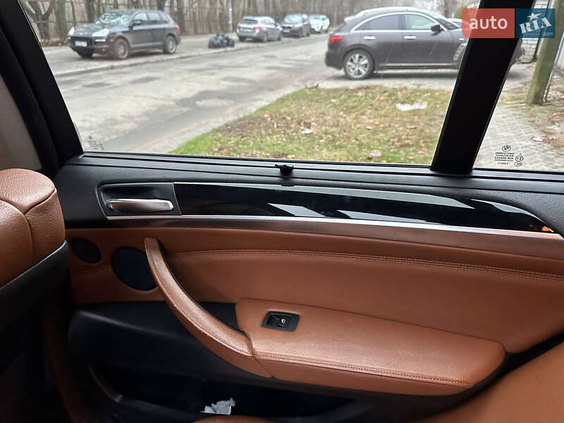 Позашляховик / Кросовер BMW X5 2008 в Дніпрі