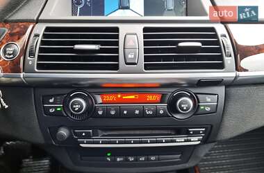 Позашляховик / Кросовер BMW X5 2013 в 