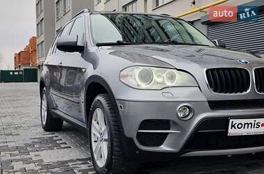 Позашляховик / Кросовер BMW X5 2013 в 