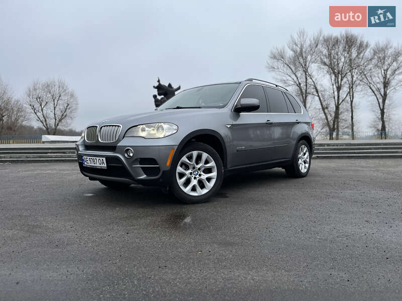 Внедорожник / Кроссовер BMW X5 2013 в Днепре
