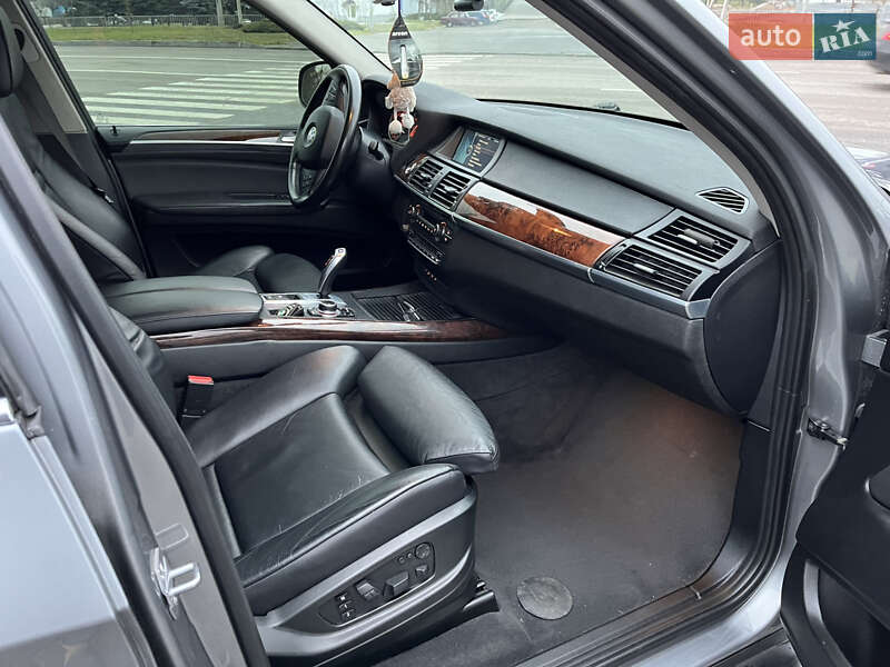 Внедорожник / Кроссовер BMW X5 2013 в Днепре