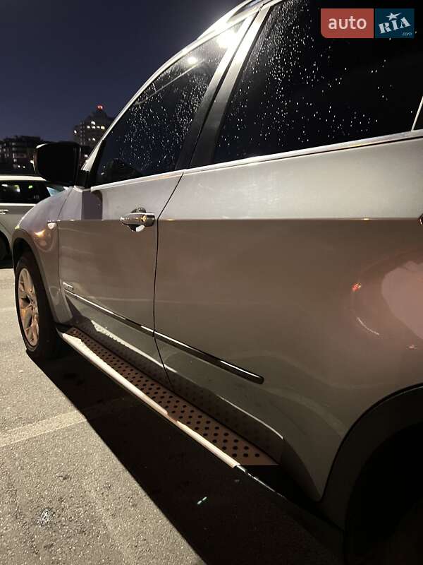 Позашляховик / Кросовер BMW X5 2013 в Києві