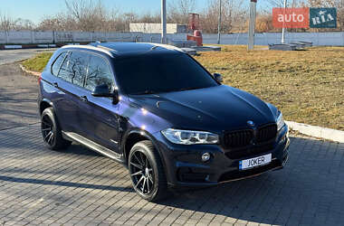 Позашляховик / Кросовер BMW X5 2015 в 