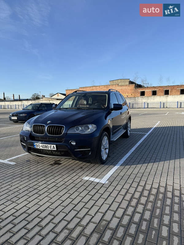 Внедорожник / Кроссовер BMW X5 2013 в Тернополе