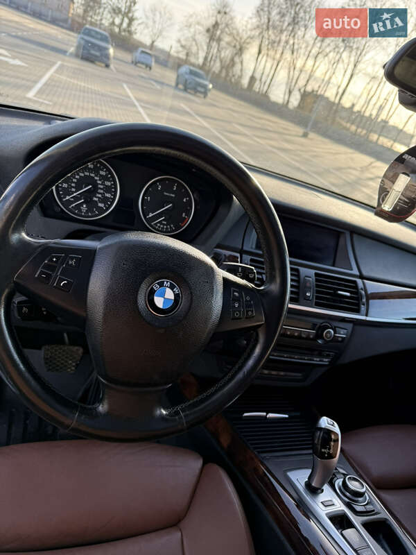 Внедорожник / Кроссовер BMW X5 2013 в Тернополе