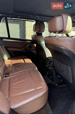 Внедорожник / Кроссовер BMW X5 2012 в 