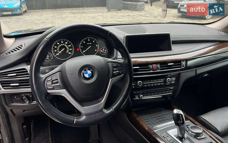 Позашляховик / Кросовер BMW X5 2014 в Чернівцях