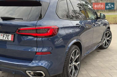 Внедорожник / Кроссовер BMW X5 2019 в Киеве