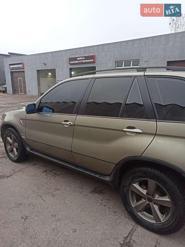 Внедорожник / Кроссовер BMW X5 2005 в Ровно