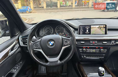 Позашляховик / Кросовер BMW X5 2016 в 