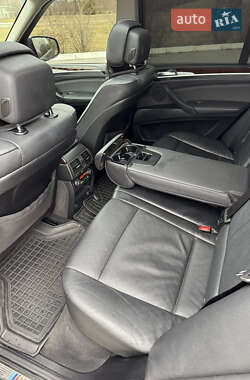 Позашляховик / Кросовер BMW X5 2011 в 
