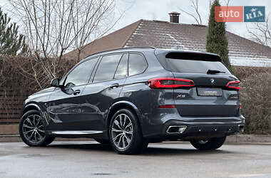 Внедорожник / Кроссовер BMW X5 2019 в 