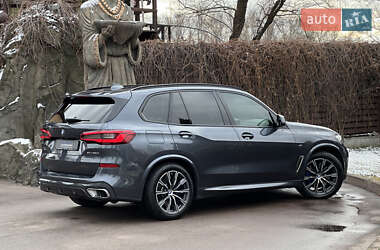 Внедорожник / Кроссовер BMW X5 2019 в 