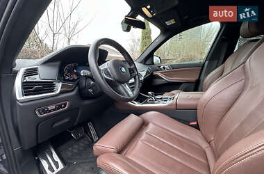 Внедорожник / Кроссовер BMW X5 2019 в 