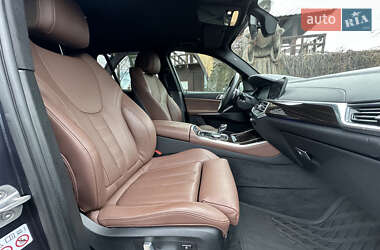 Внедорожник / Кроссовер BMW X5 2019 в 