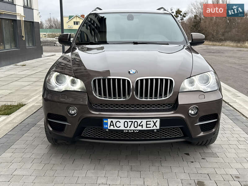 Позашляховик / Кросовер BMW X5 2012 в Луцьку