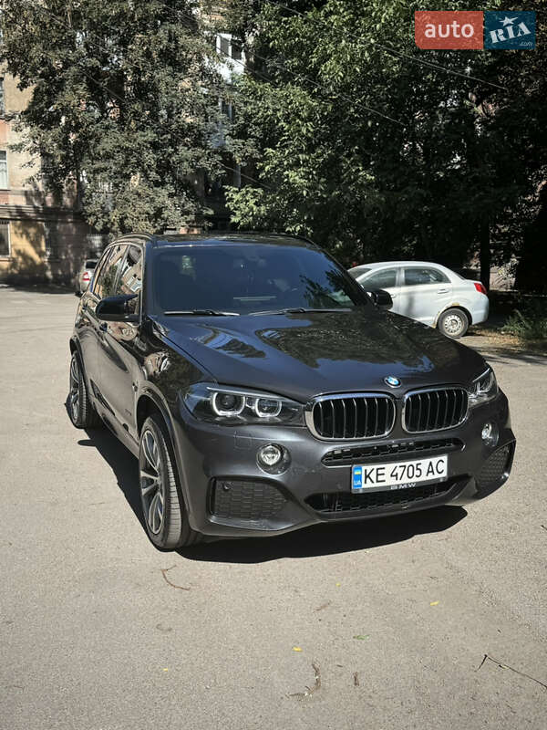 Позашляховик / Кросовер BMW X5 2015 в Кам'янському