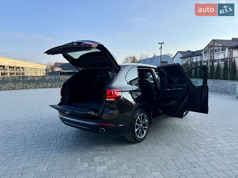 Позашляховик / Кросовер BMW X5 2014 в Рівному