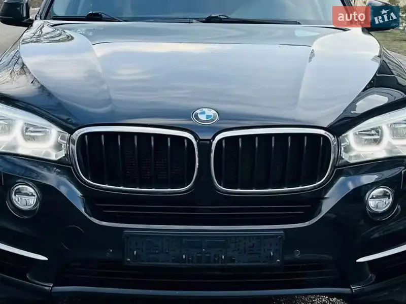 Внедорожник / Кроссовер BMW X5 2016 в 