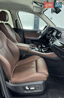 Внедорожник / Кроссовер BMW X5 2020 в 