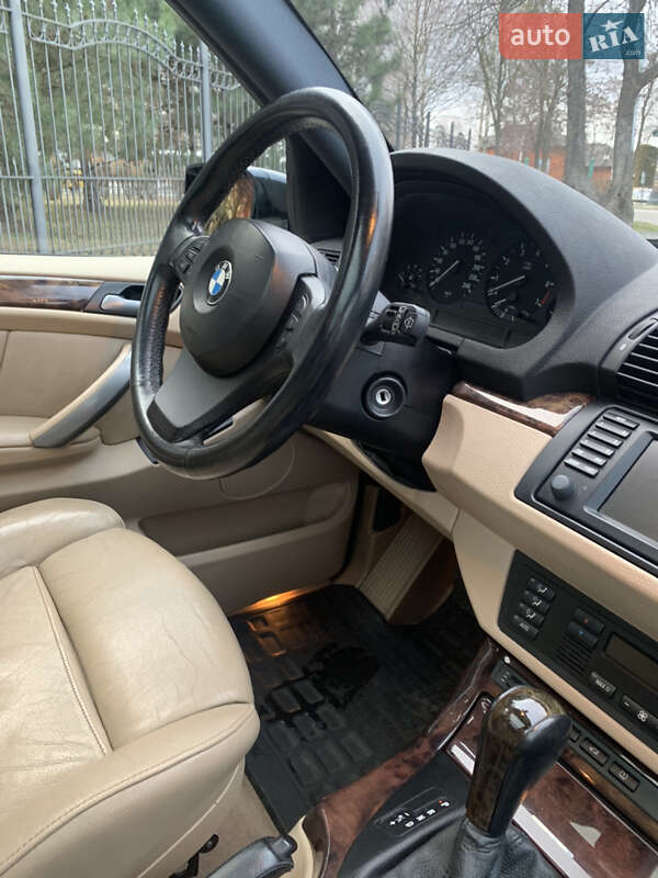 Позашляховик / Кросовер BMW X5 2004 в Києві