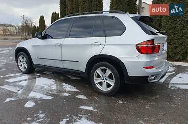 Внедорожник / Кроссовер BMW X5 2012 в Дубно