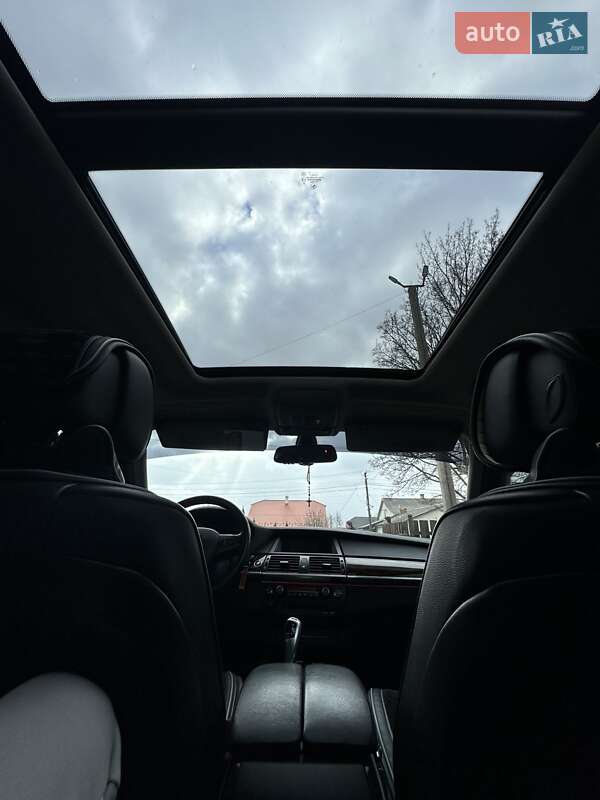 Позашляховик / Кросовер BMW X5 2010 в Львові