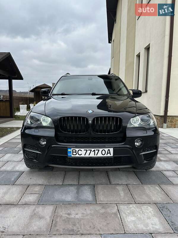 Позашляховик / Кросовер BMW X5 2010 в Львові