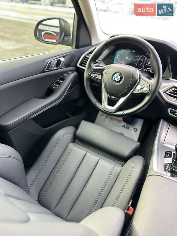 Внедорожник / Кроссовер BMW X5 2022 в Киеве