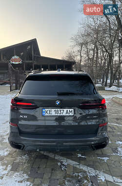 Внедорожник / Кроссовер BMW X5 2023 в 