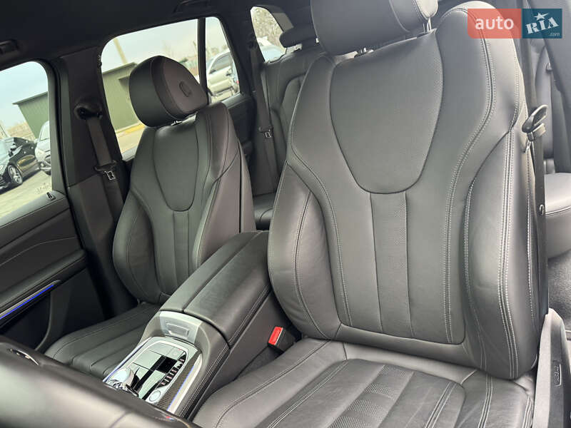 Внедорожник / Кроссовер BMW X5 2022 в Киеве