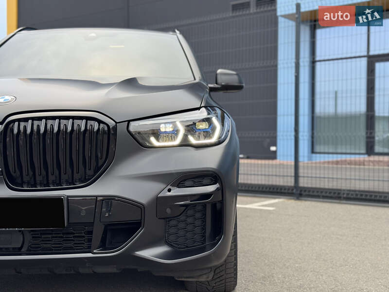 Внедорожник / Кроссовер BMW X5 2022 в Киеве